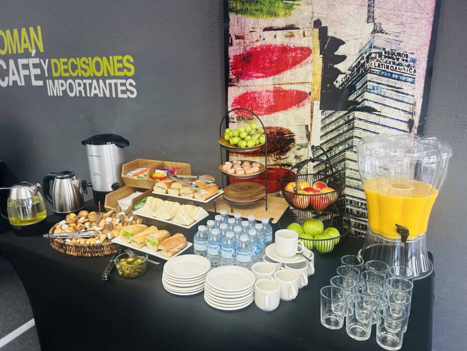 Estacion de coffee break gourmet con panaderia fina para eventos en Polanco
